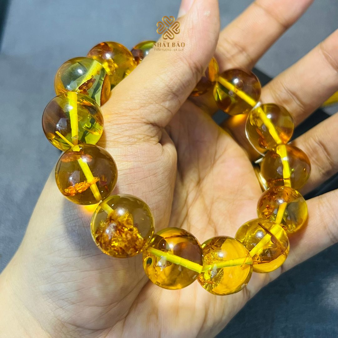 Vòng Tay Hổ Phách Hoa VIP - Kích Thước Lớn, Sự Hiếm Hoi Tạo Nên Đẳng Cấp #VTHPH4179 - Ảnh 3