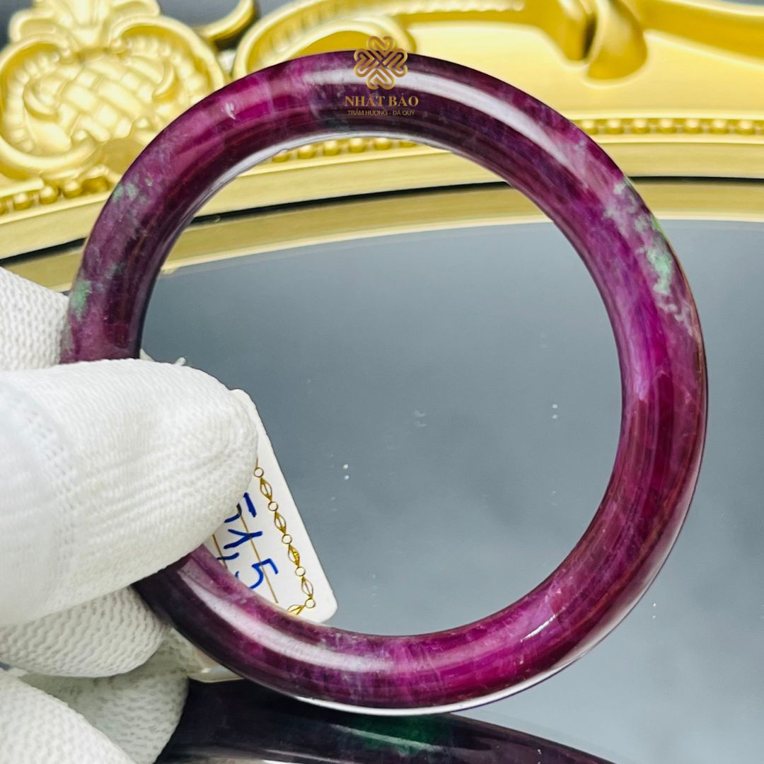 Vòng Tay Bản Độc Đáo: Hòa Mình Trong Sắc Đỏ Tự Nhiên của Ruby #VTRB4519