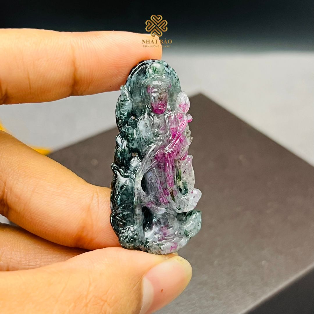 Nghệ Thuật Tinh Tế: Tượng Quán Âm từ Đá Tourmaline #QAT4519 - Ảnh 2