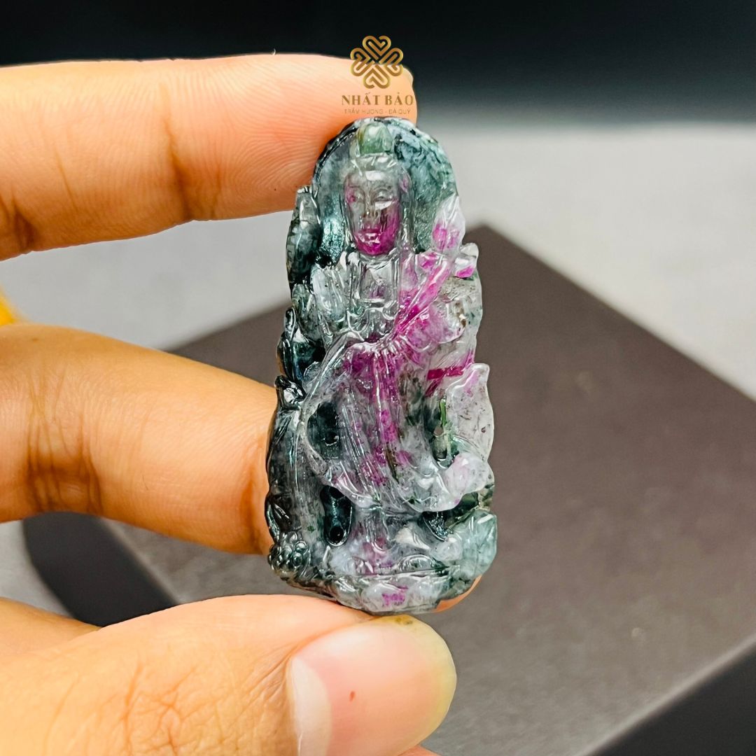 Nghệ Thuật Tinh Tế: Tượng Quán Âm từ Đá Tourmaline #QAT4519 - Ảnh 3