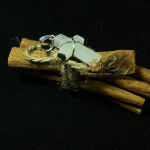 Mặt Dây Thánh Giá Bạch Ngọc Lên Bạc Ta