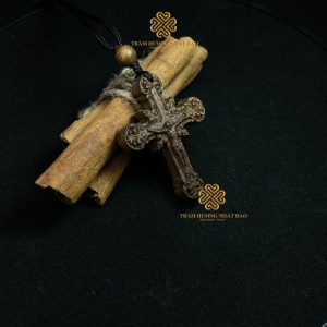 Vòng Đeo Cổ Thánh Giá Trầm Hương Khắc Tên Theo Yêu Cầu