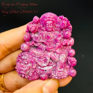 Tượng Phật Vân Thù Bồ Tát Tạc Đá Ruby Thiên Nhiên. Tượng cao 53mm ngang 48mm nặng 254carat #25440