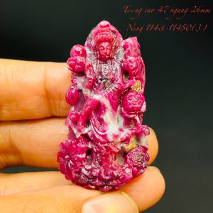 Tượng Phật Quán Âm Tạc Đá Ruby Thiên Nhiên. Tượng cao 47mm ngang 26mm nặng 114carat #11450