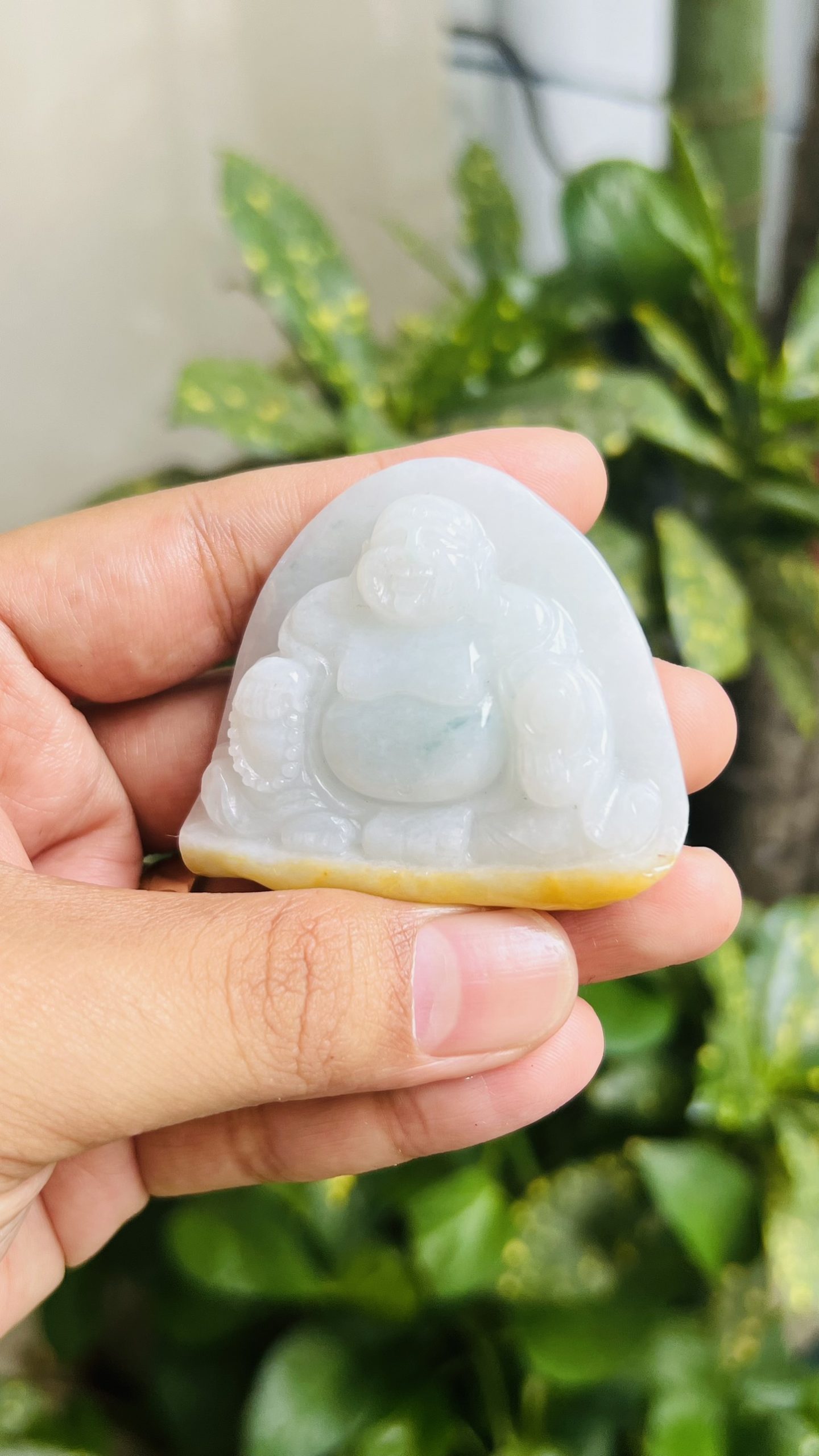 Tượng Di Lạc Tạc Từ Đá Cẩm Thạch Huyết Tách Màu tỉ mỉ Chất Đá Đẹp. Thông đèn, Tượng cao 47mm ngang 53mm. - Ảnh 4