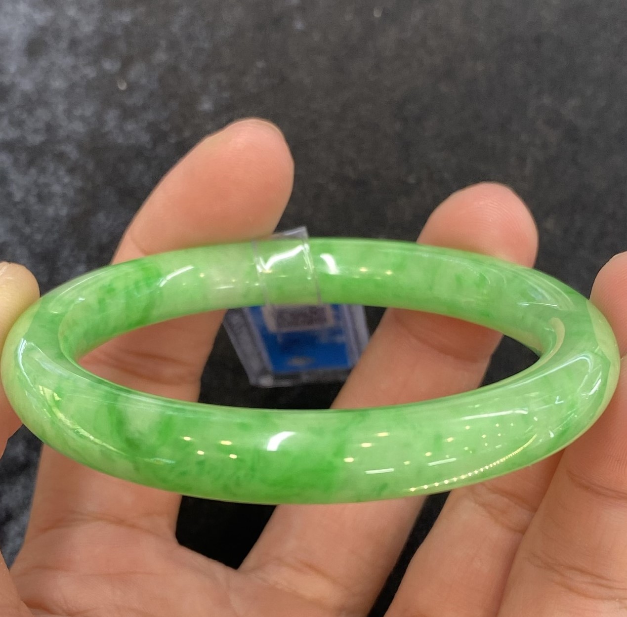 Vòng Ngọc Phỉ Thúy [VIP] Ni 54 Xanh Lý Táo Đậm và Đều Vòng - Ảnh 3