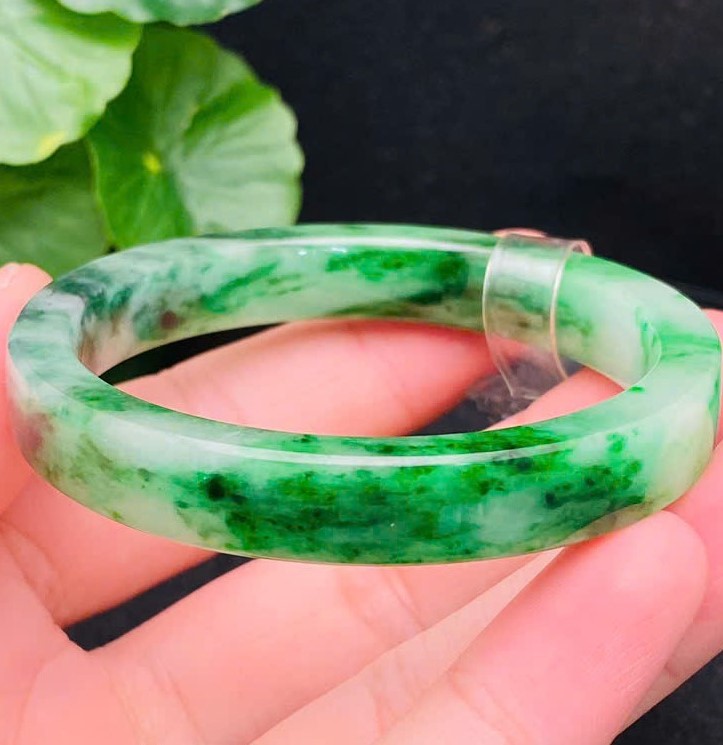 Vòng Cẩm Thạch Xanh Lý Hoa Bay Ni 51 - Ảnh 3