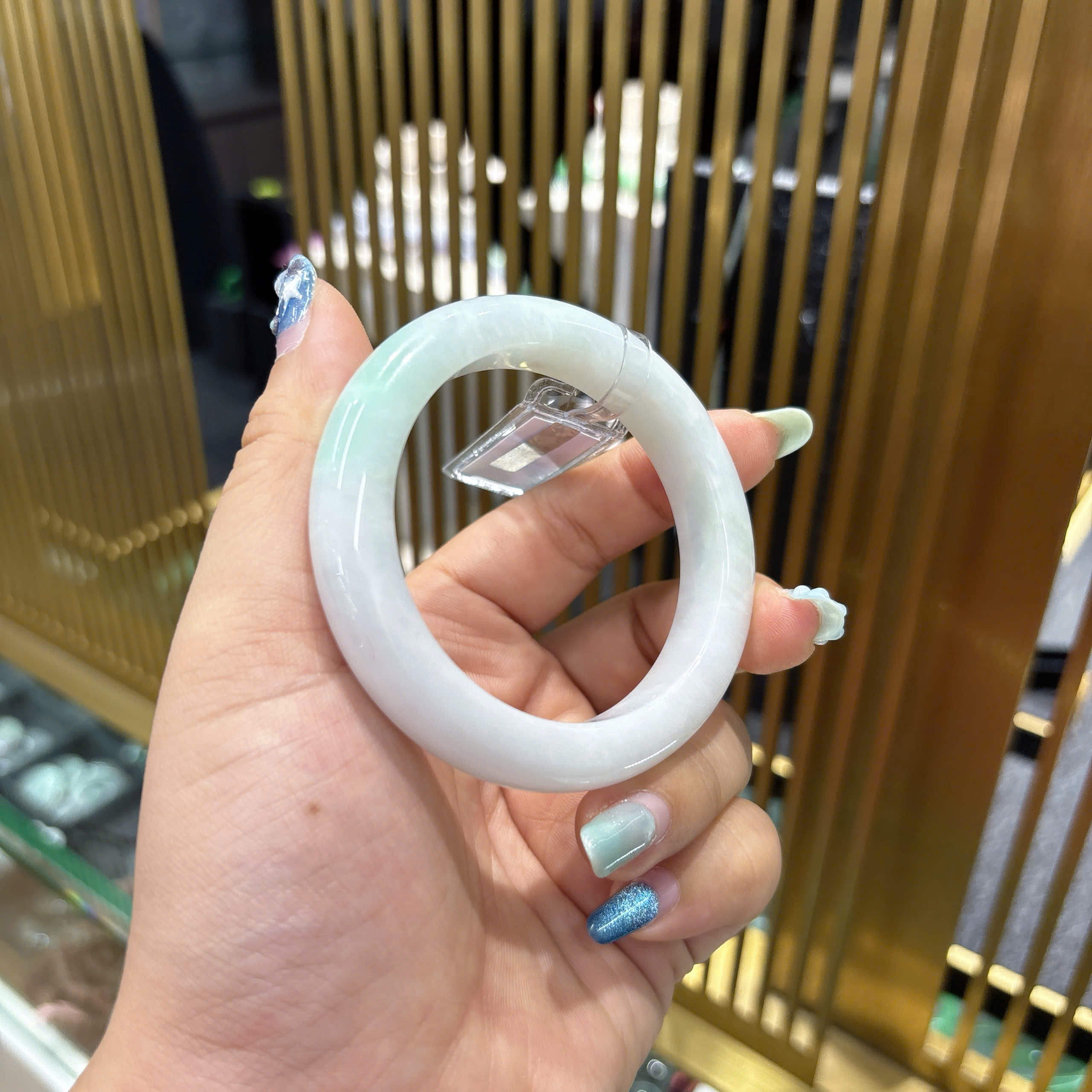 Vòng Ngọc Cẩm Thạch Phỉ Thuý TypeA- Bạch Đế Thanh - Ni 55