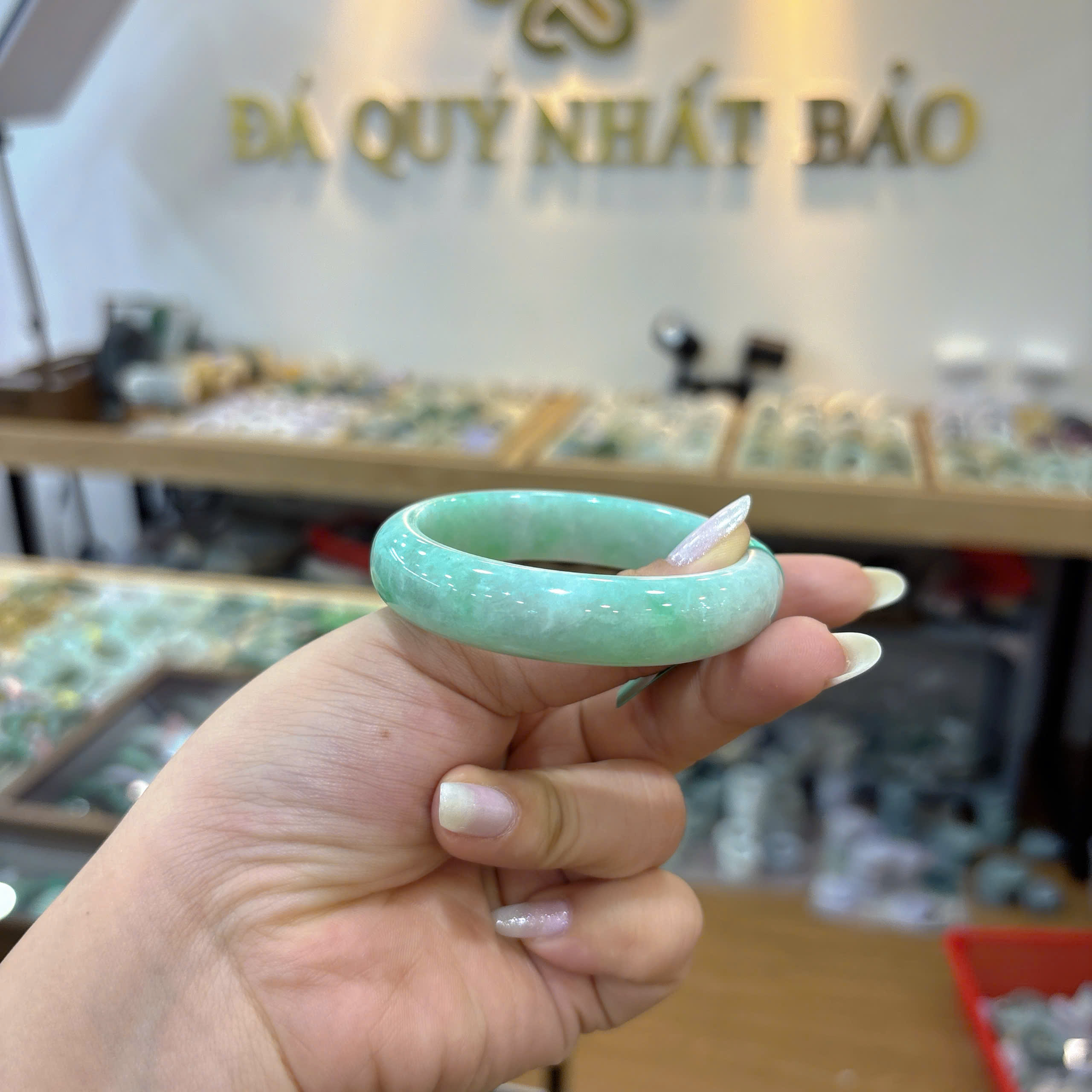 Vòng Cẩm Thạch Phỉ Thuý TypeA- Xanh Lý Táo - Ni 56 - Ảnh 2